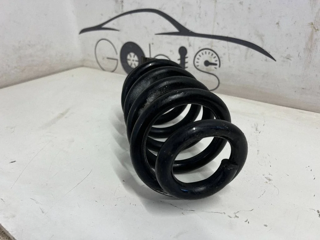 Rear coil spring – Audi Q4 e-tron (2021-)