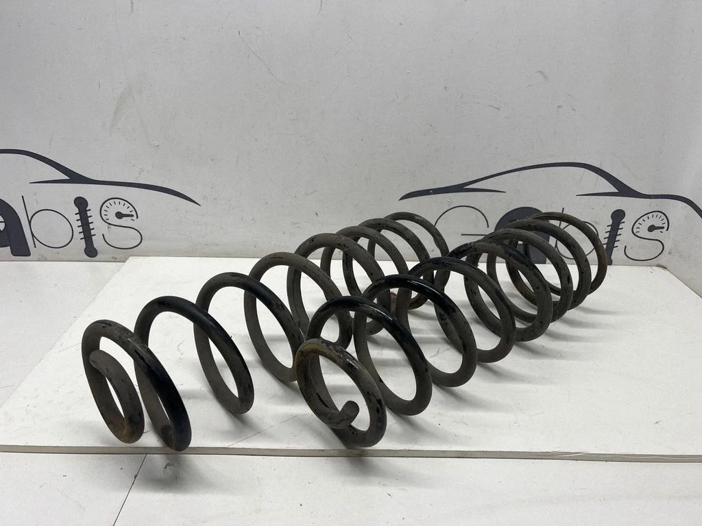 Tagumine keerdvedru P68262675AB – Dodge RAM 1500 DS (2009-)
