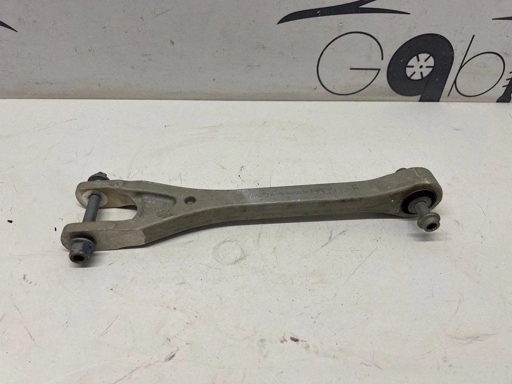 Rear upper control arm/wishbone – Mercedes-Benz C-Class W205 (2014-2021)
