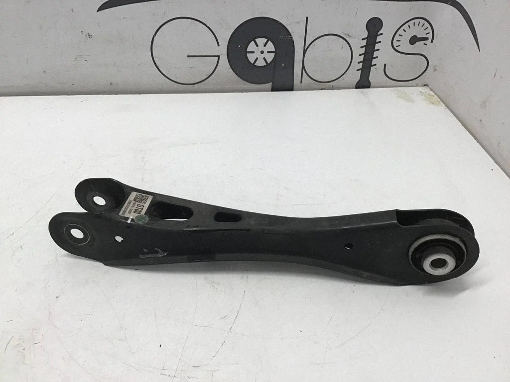 Rear upper control arm/wishbone 55270GI000