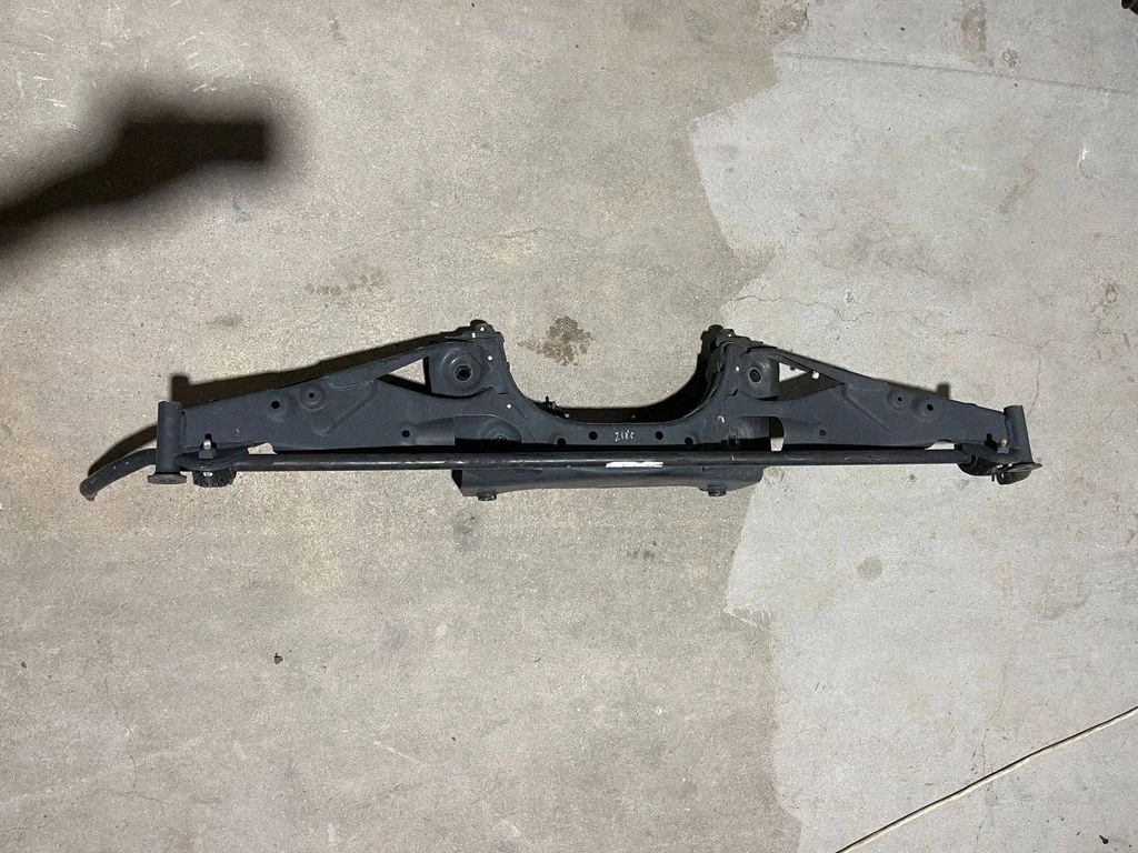 Tagumine stabilisaator 6859895