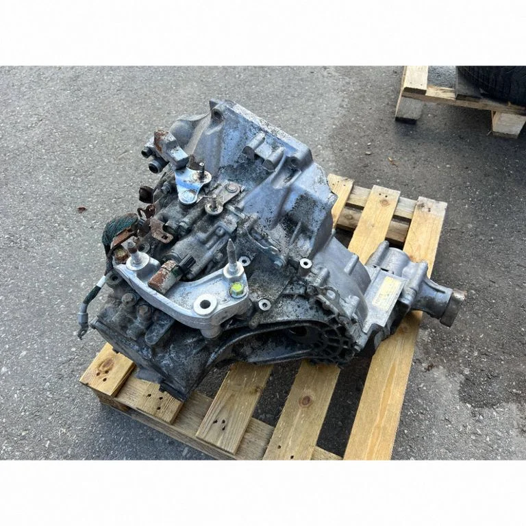 Mechaninė 6 pavarų dėžė