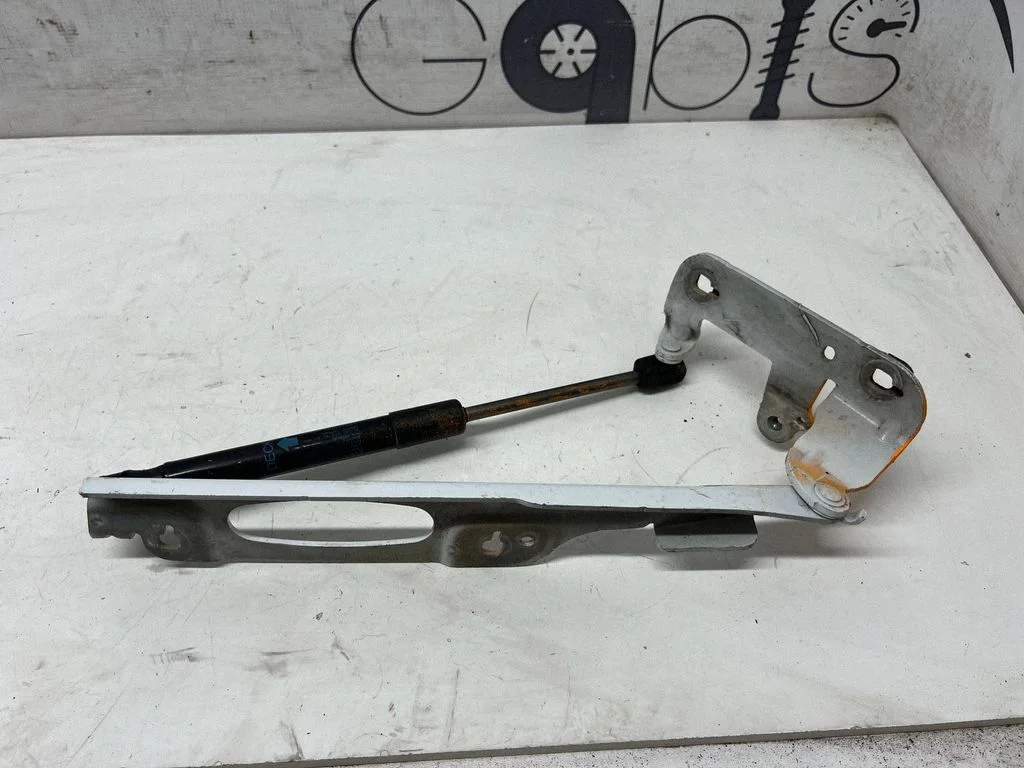 Engine bonnet/hood hinges 99151115203
