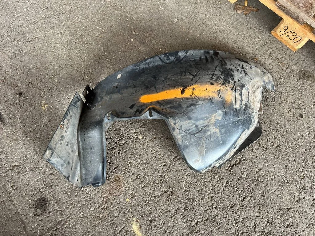 Front wheel arch liner splash guards 99150450301