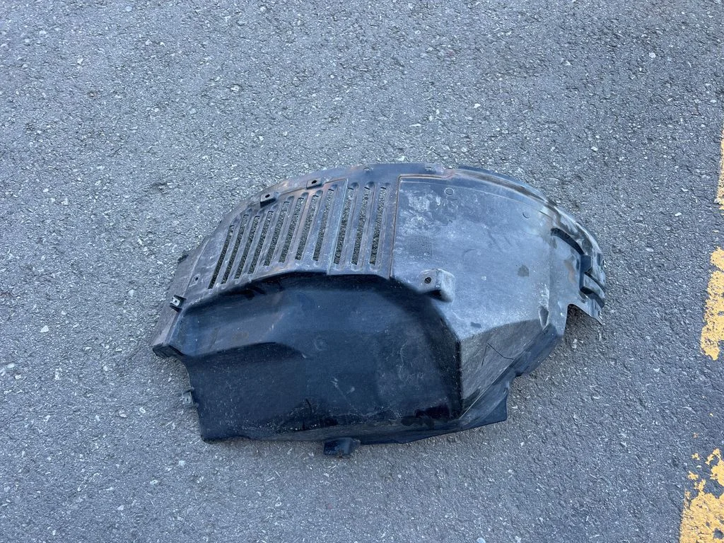 Front wheel arch liner splash guards 50548860