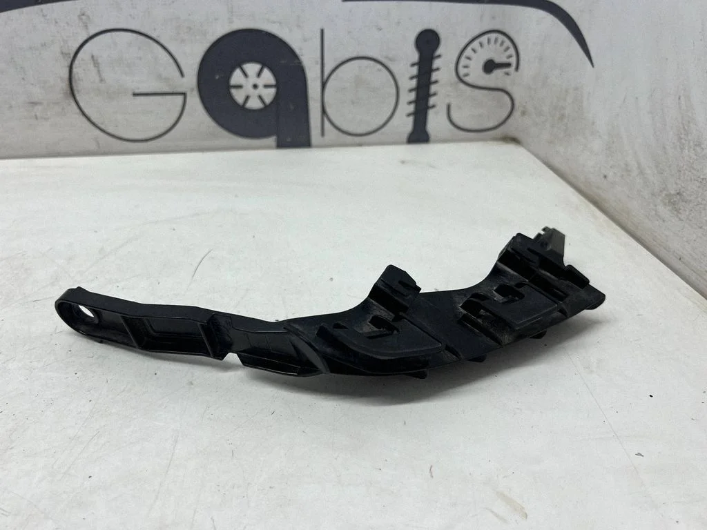Rear bumper mounting bracket 5256342050 – Toyota RAV 4 (XA50) (2018-)