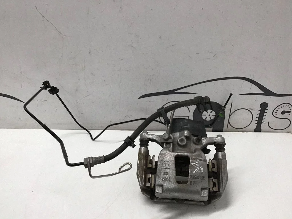 Rear brake caliper A007D148