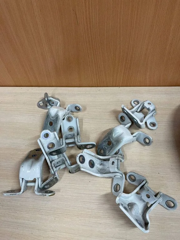 Priekinis vyrių komplektas