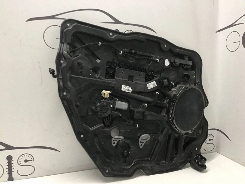 Rear door window regulator with motor 68310311AD