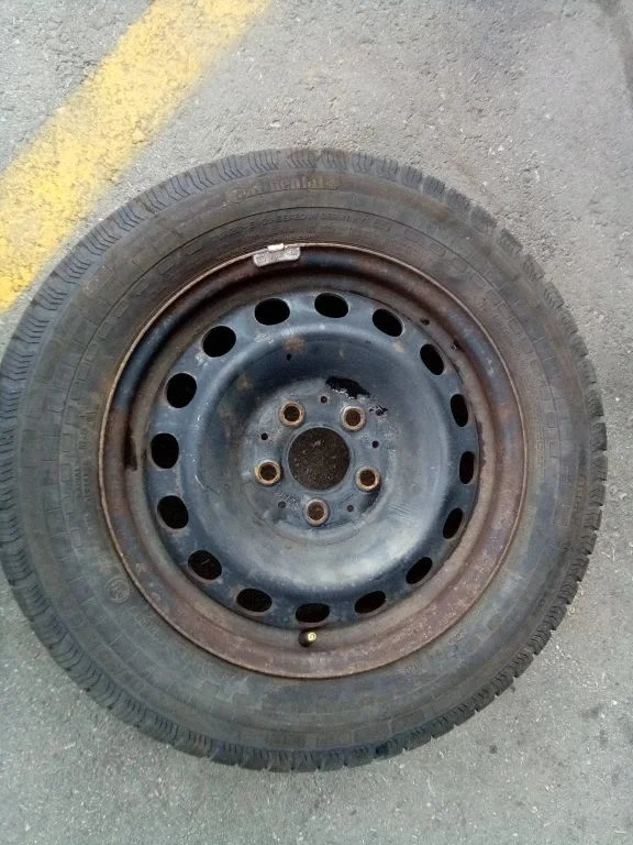 R16 plieninis štampuotas ratlankis (-iai)