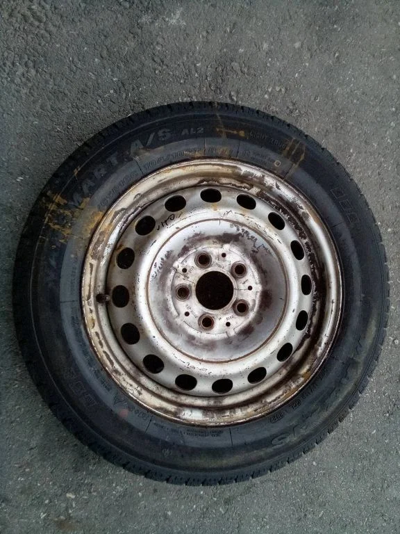 R16 plieninis štampuotas ratlankis (-iai)