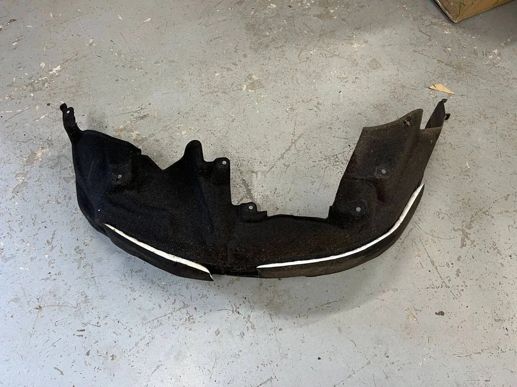 Rear arch fender liner splash guards 6563848090