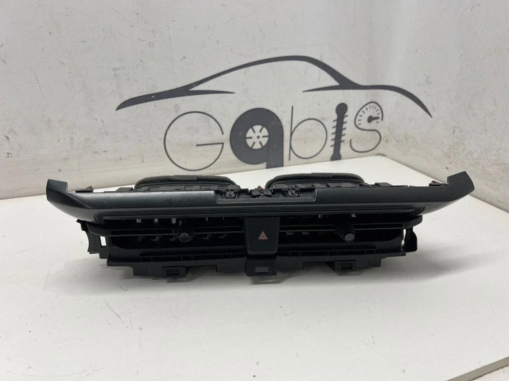 Dash center air vent grill 55670F4060