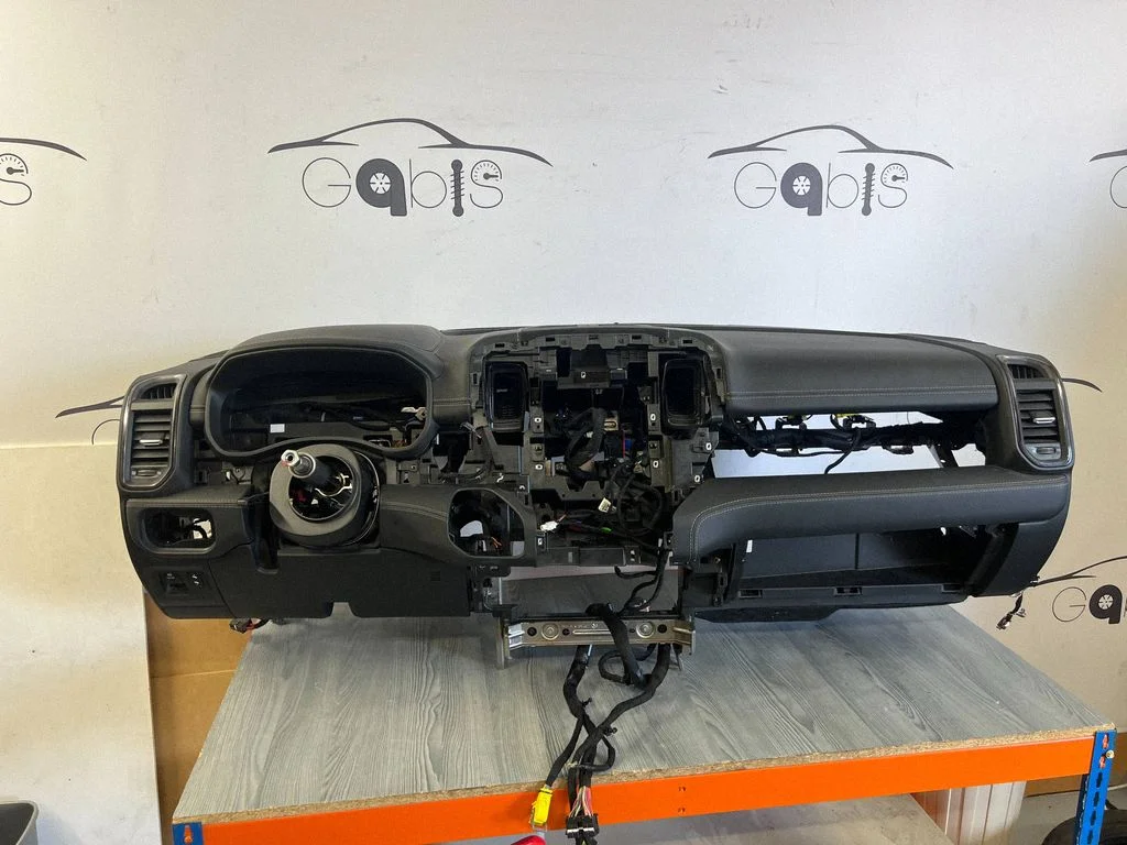 Armatuurlaud 6WH32TRMAA – Dodge RAM 1500 DS (2009-)