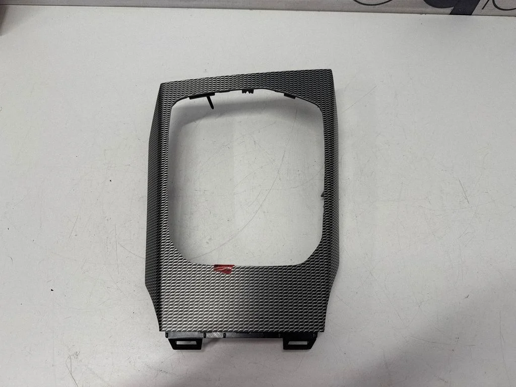 Pārnesumu pārslēga sviras apdare (plastmasas) 9R962474001