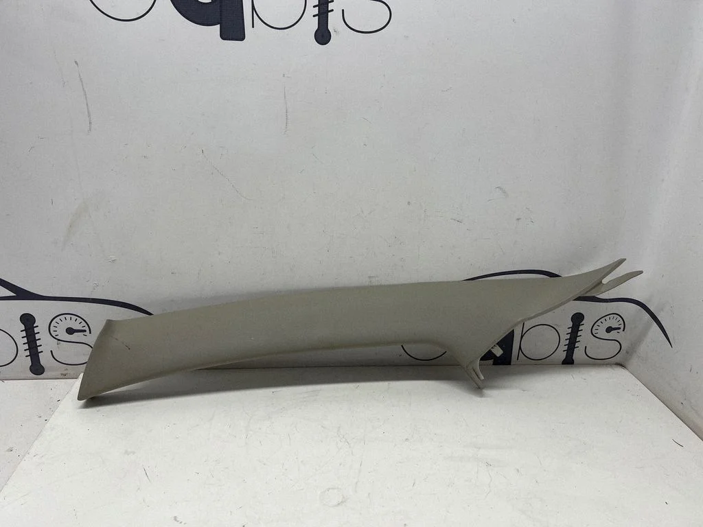 (A) pillar trim – Dodge Grand Caravan (2008-2020)
