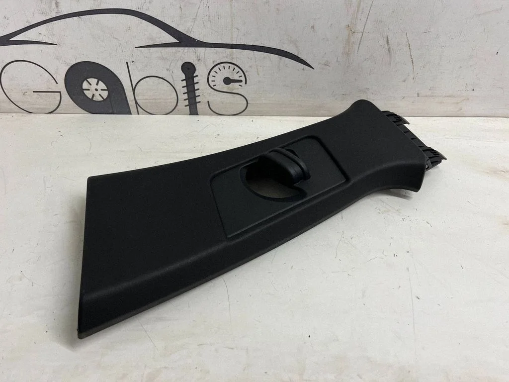 (B) pillar trim (top) 89A867243A