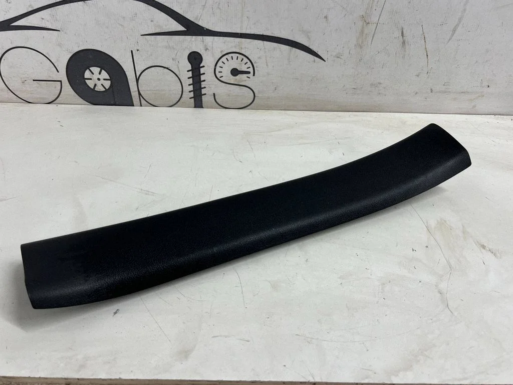 Rear sill trim cover 6791848110