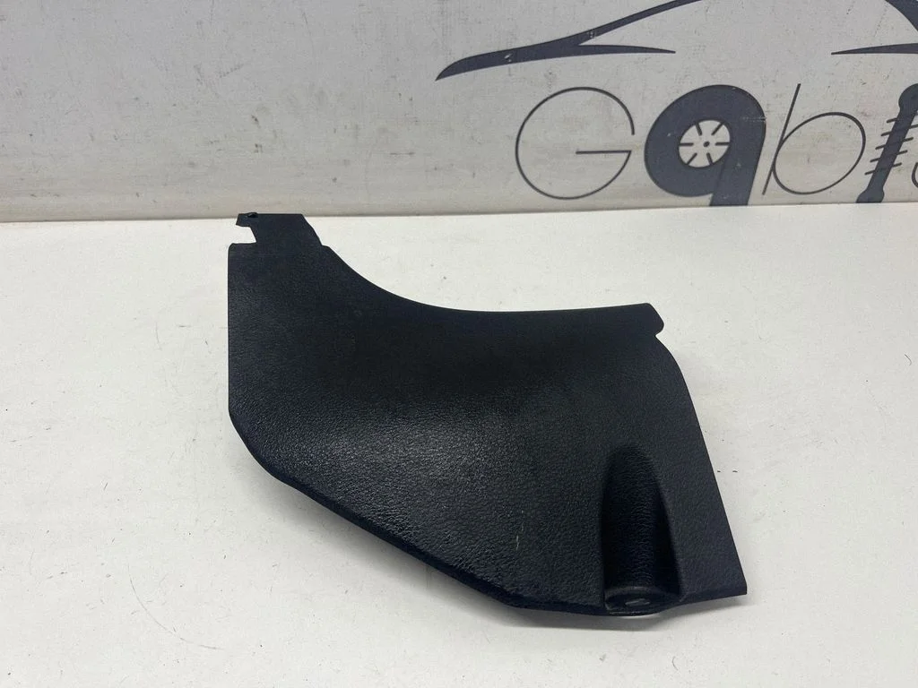 Foot area side trim 62112F4010