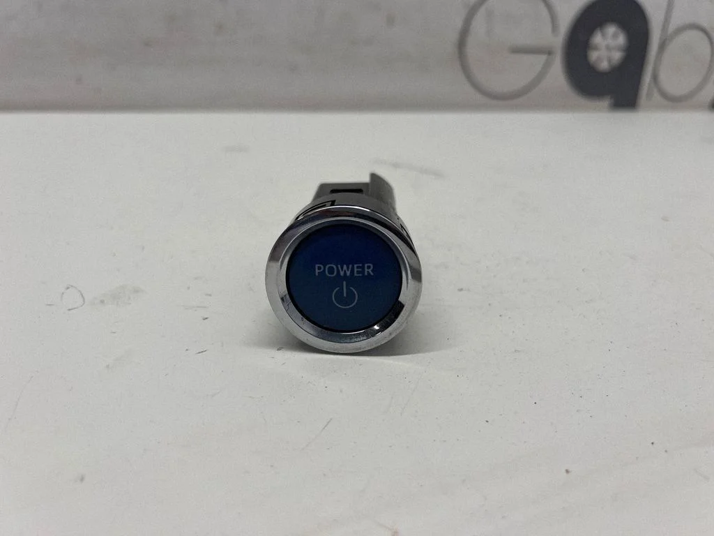 Automobilio užvedimo jungtukas