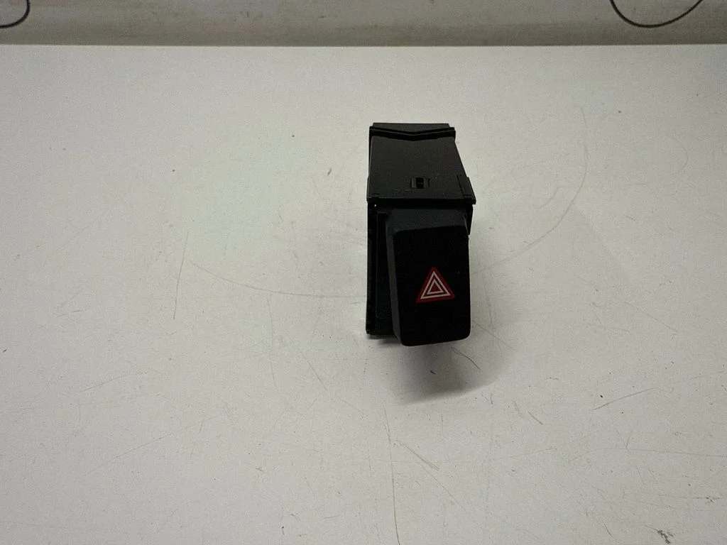 Hazard light switch 15F638