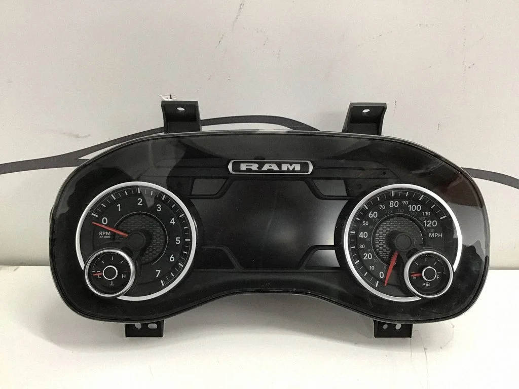 Speedometer (instrument cluster) P68546045AE