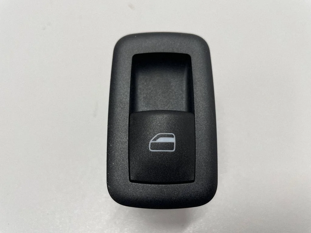 Elektriaknate lüliti 68214156AC