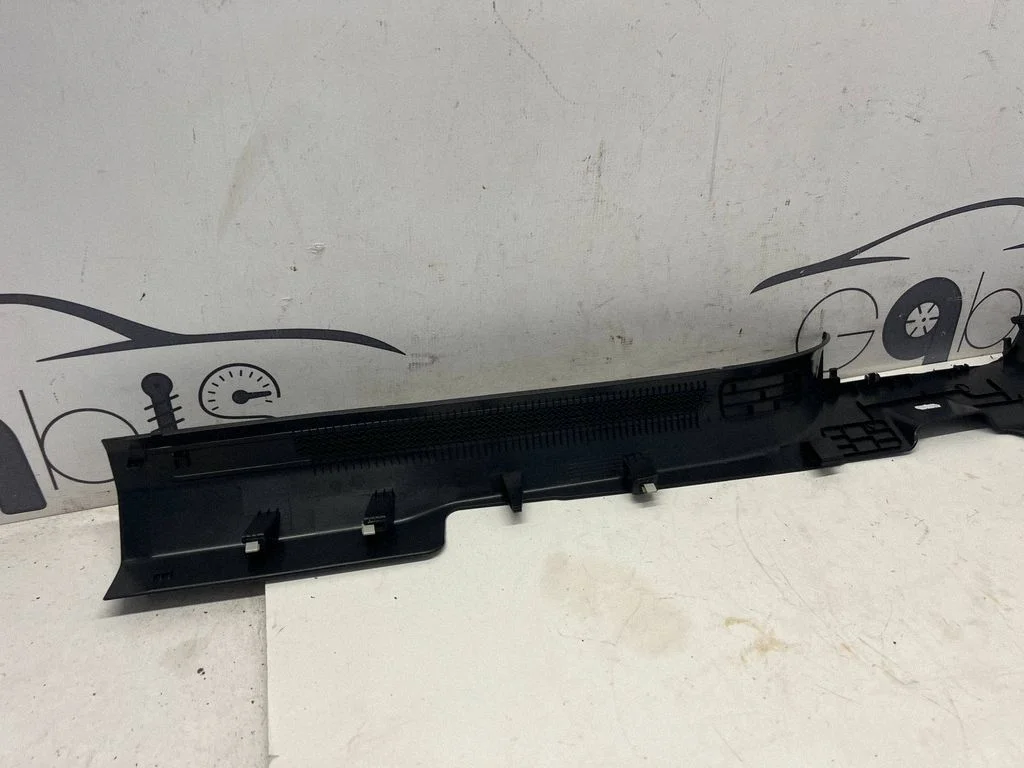 Front sill trim cover – Skoda Enyaq iV (2020-)