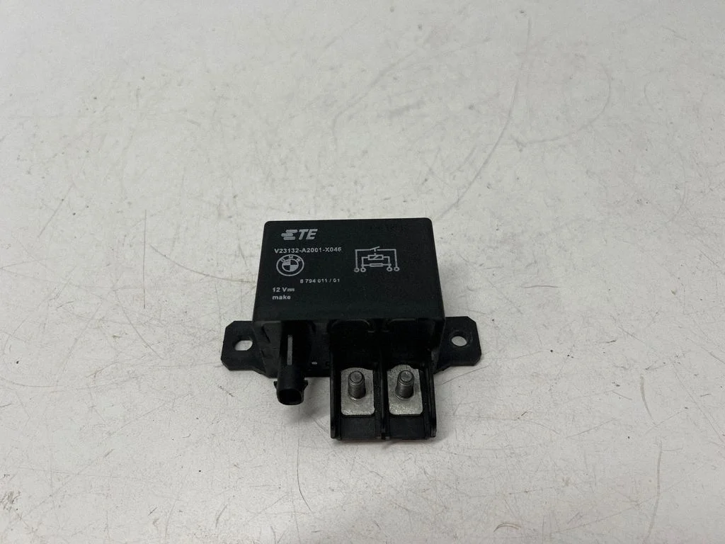 Coolant fan relay 8794011