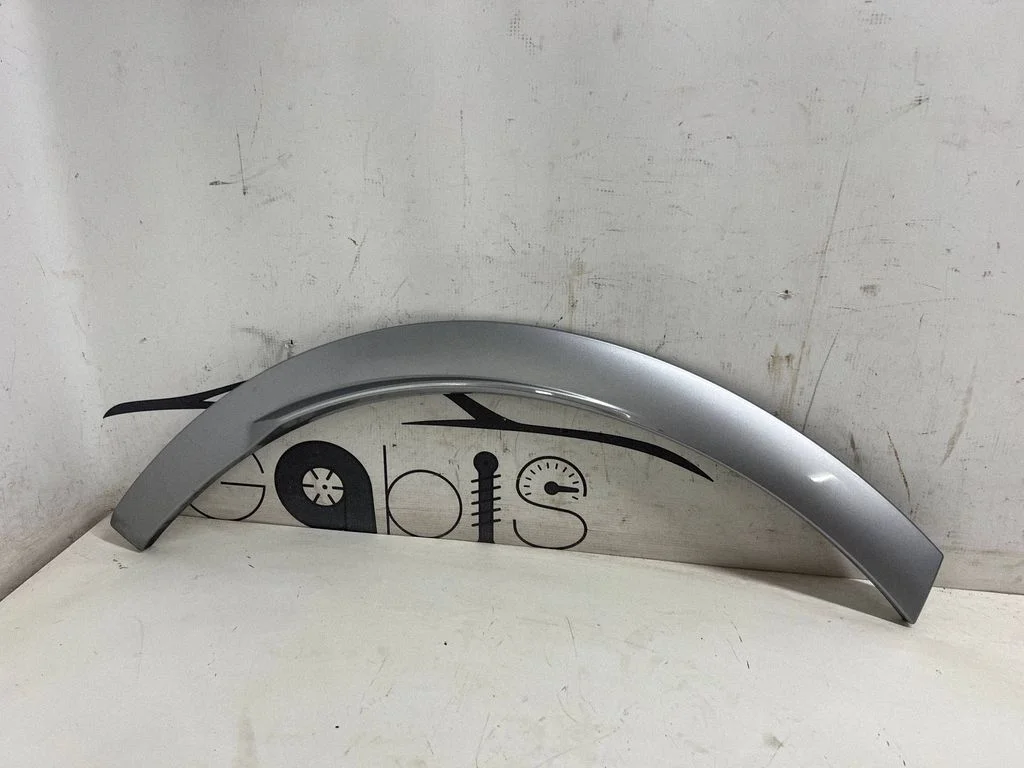 Rear arch trim 7560548050