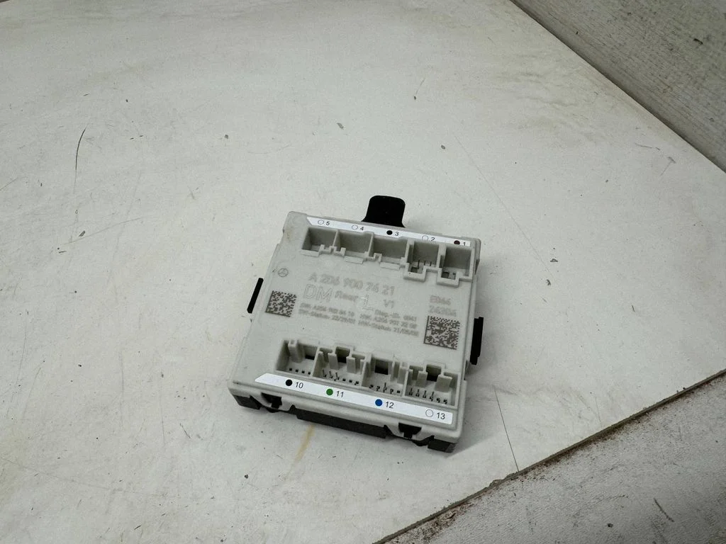 Durvju elektronikas vadības bloks A2069007421