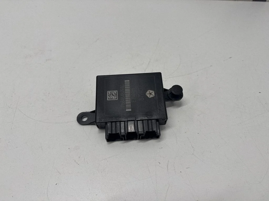 Parkimisandurite (PDC) juhtplokk – Dodge RAM 1500 DS (2009-)