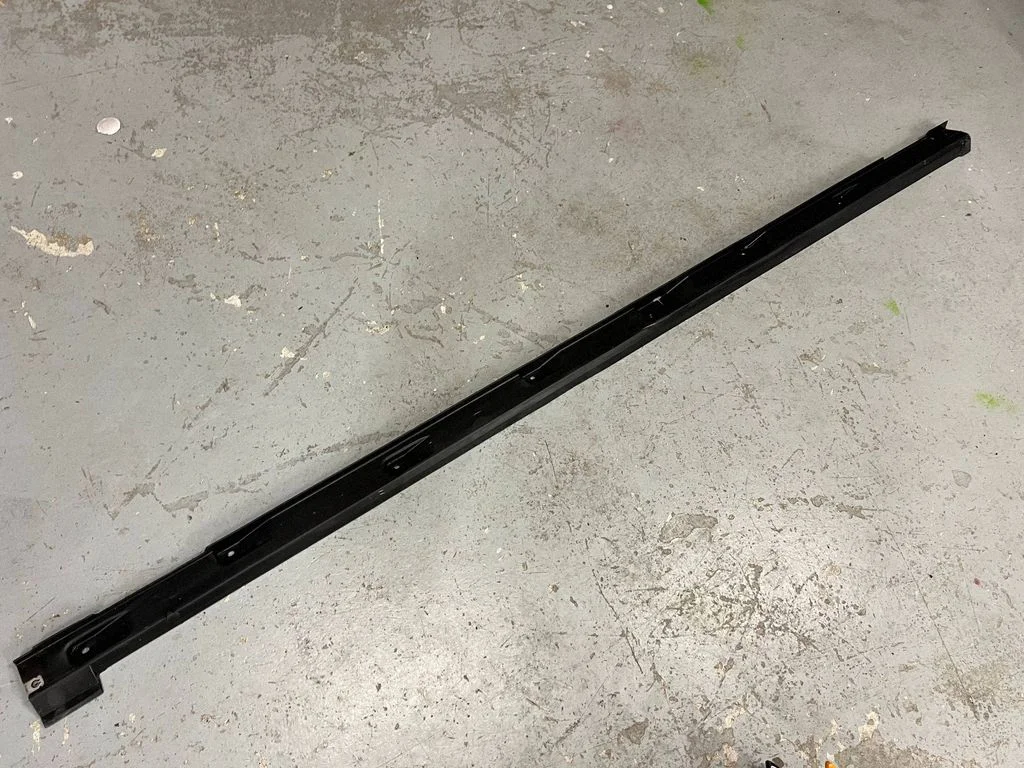 Sill 89A825212