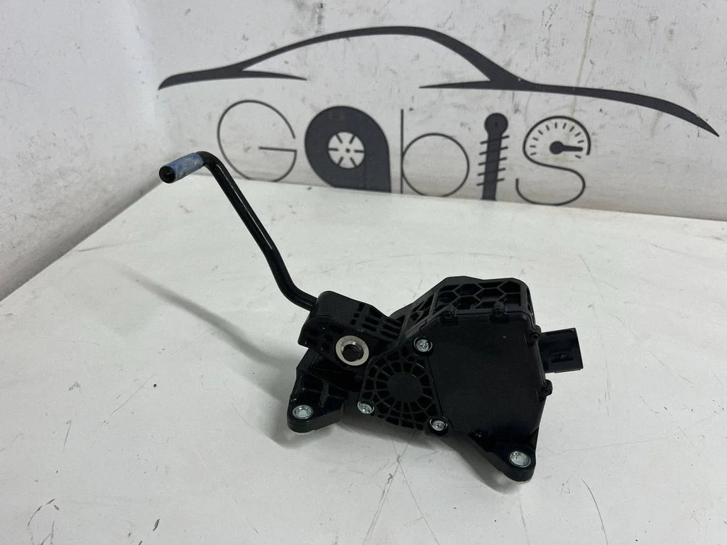 Accelerator throttle pedal 7811033140