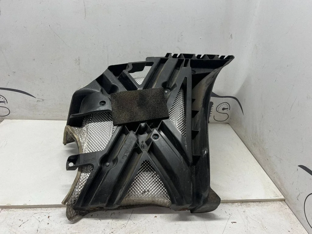 Aizmugurējā bufera stūra daļa 99150563201