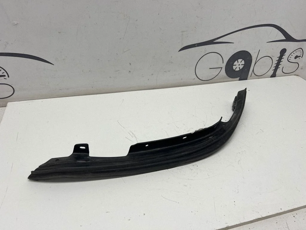 Listwa pod reflektorem 68414382AA – Dodge RAM 1500 DS (2009-)