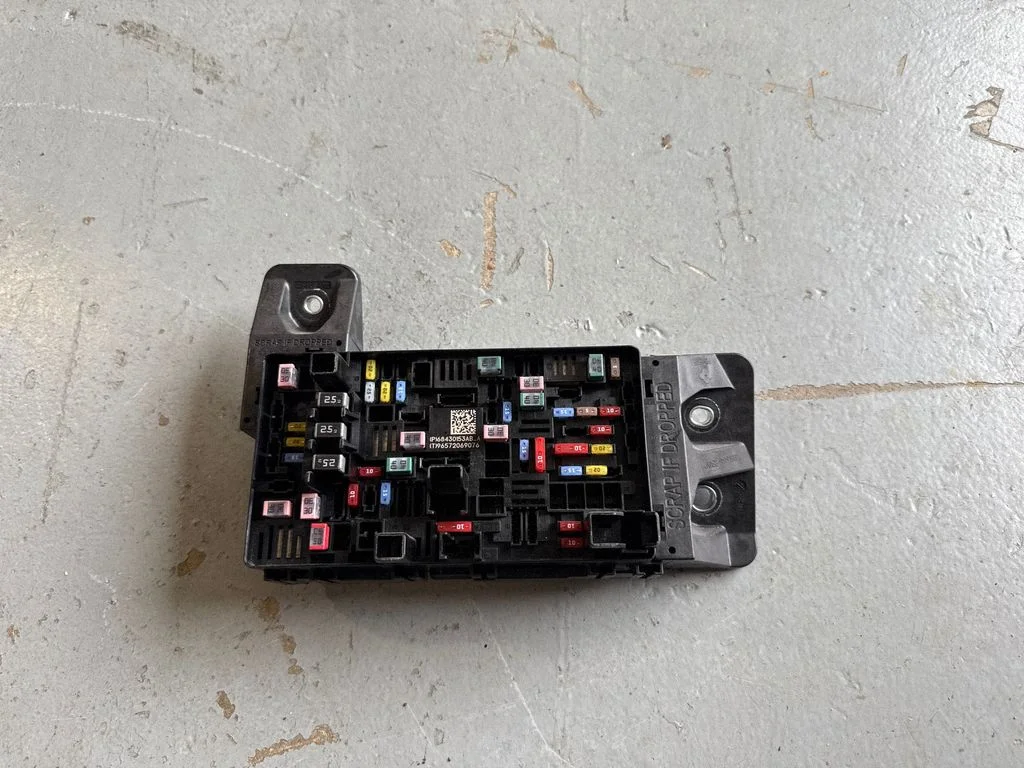 Fuse module 68430153AB