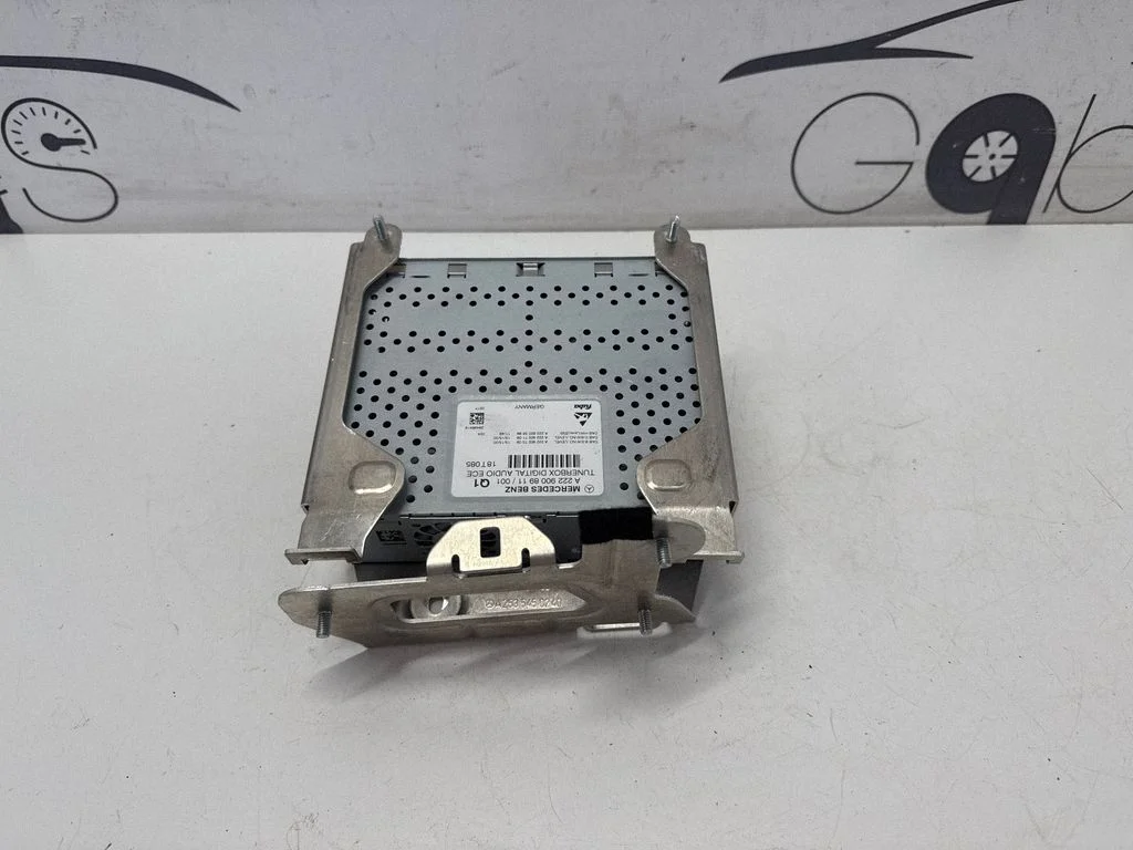 Radio/CD/DVD/GPS head unit A2229008911