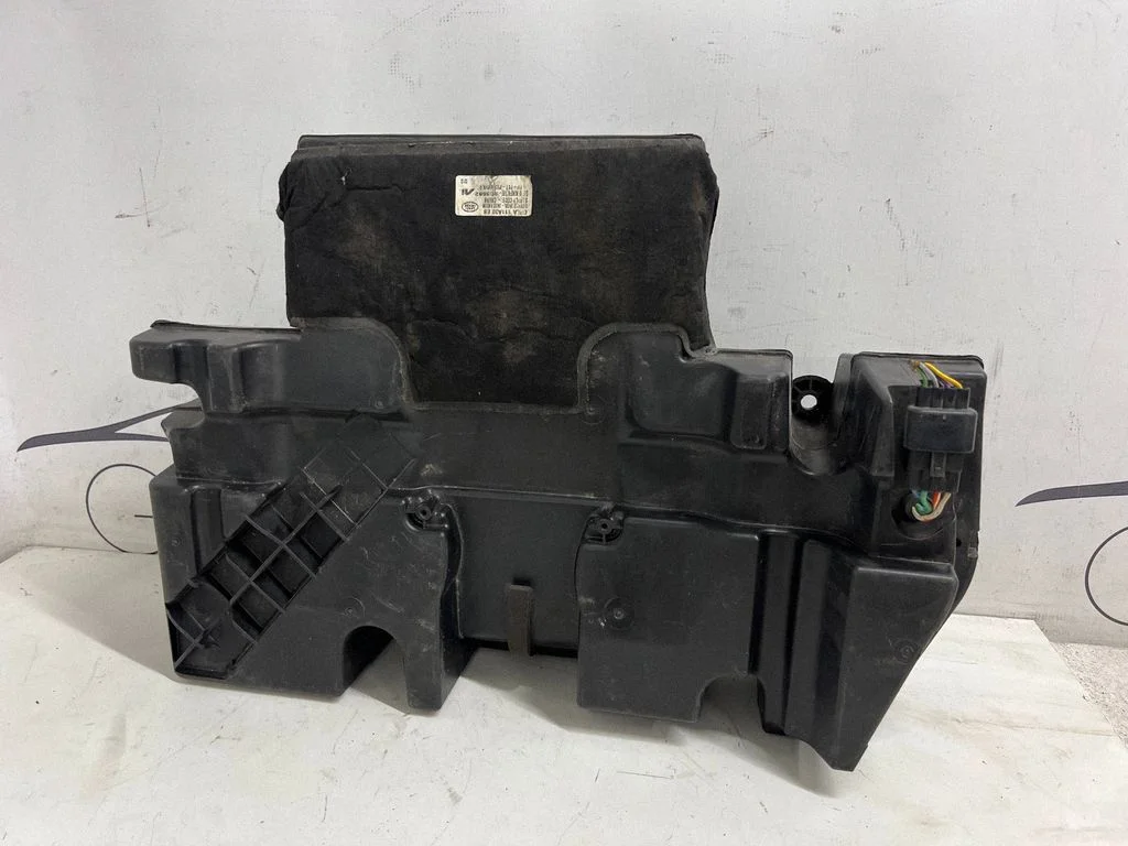 Subwoofer speaker – Land Rover Range Rover L405 (2013-2021)