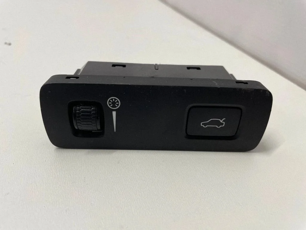 Tailgate opening switch 31443873 – Volvo XC60 (2017-)