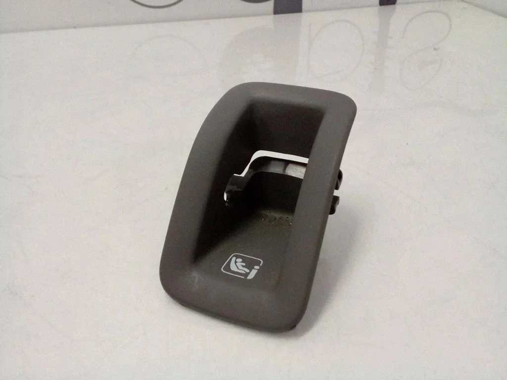 ISOFIX dangtelis
