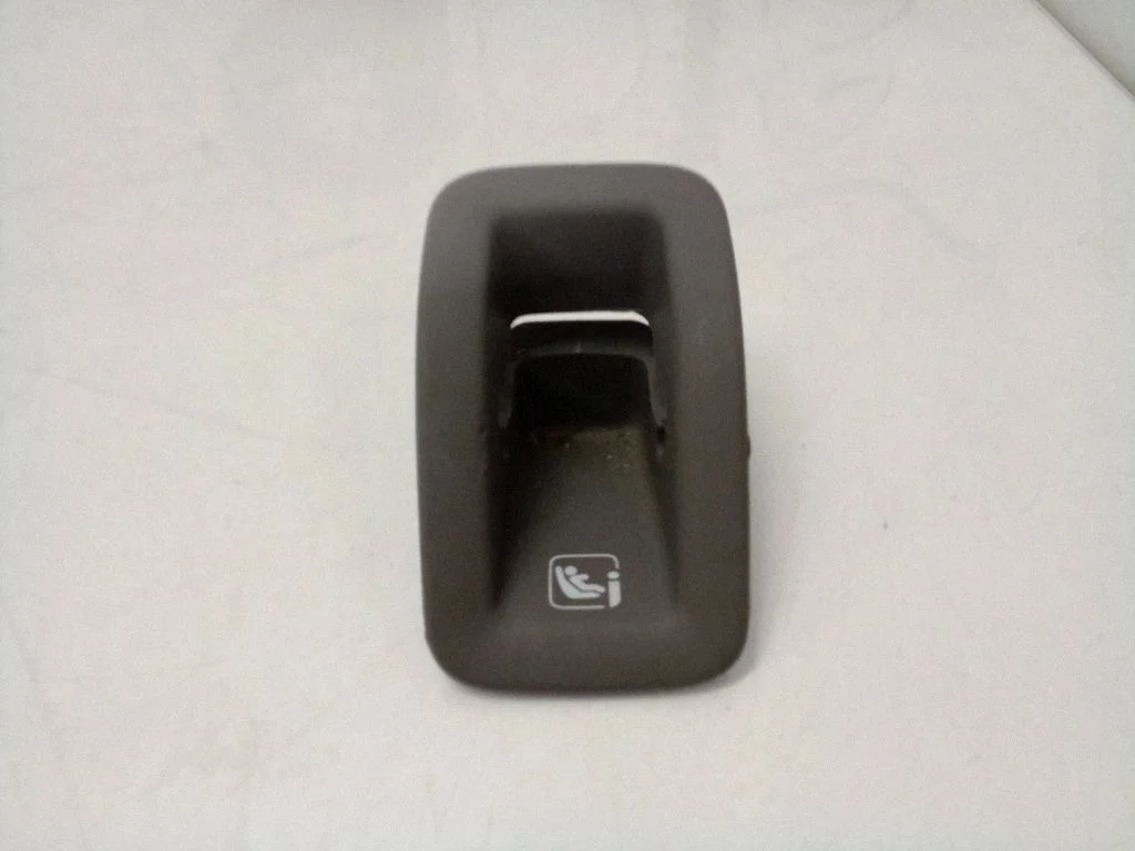 ISOFIX dangtelis