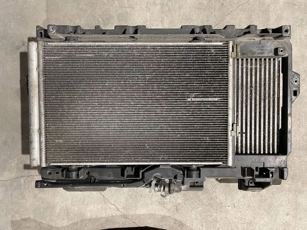 Radiator set 9685794280 – Citroen C5 (2008-2016)