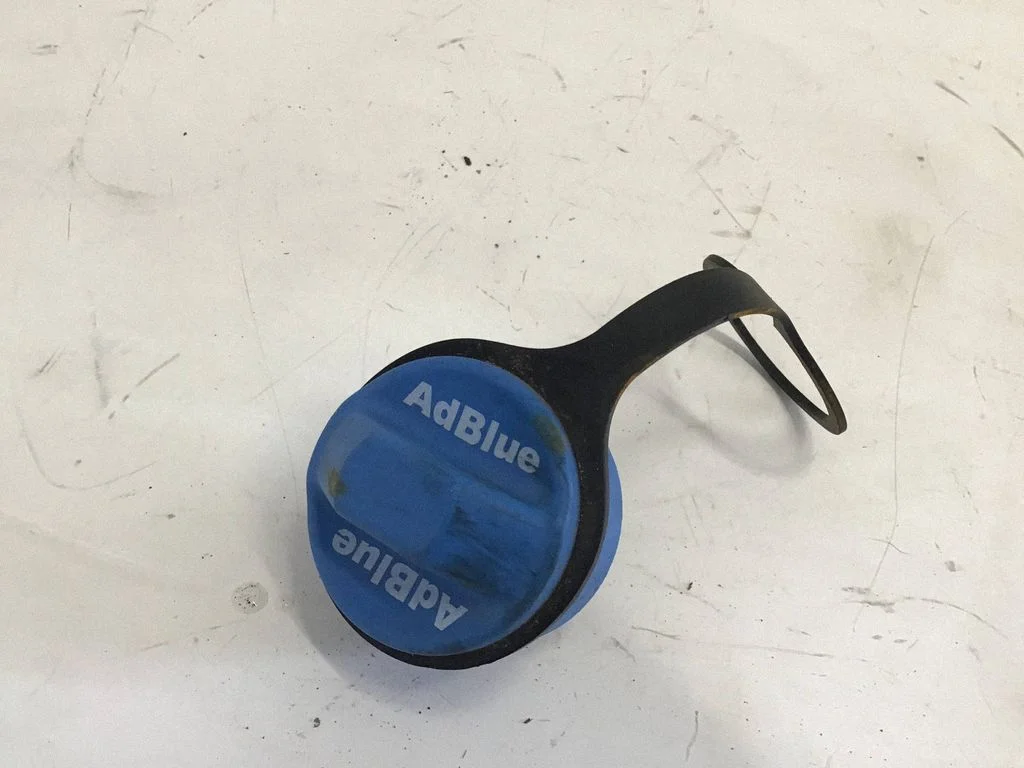 Adblue bakelio dangtelis