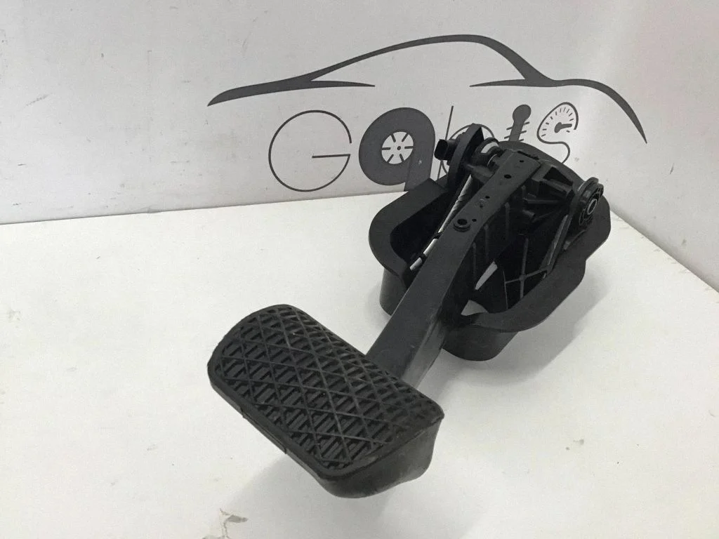 Brake pedal A2062921200