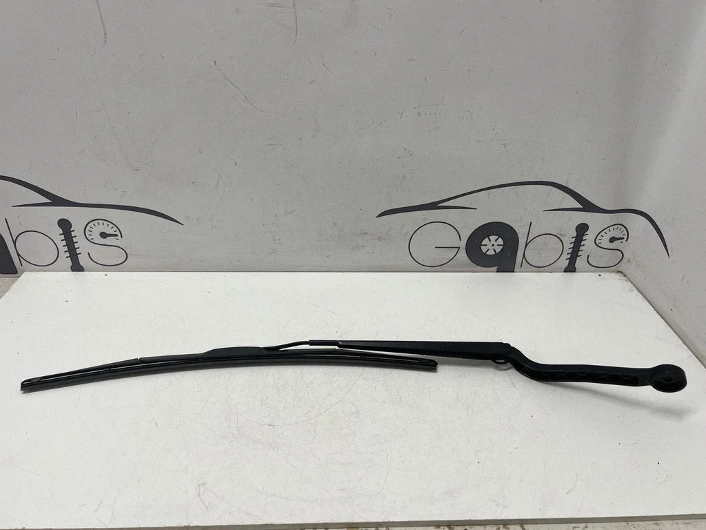Front wiper blade arm 7304069