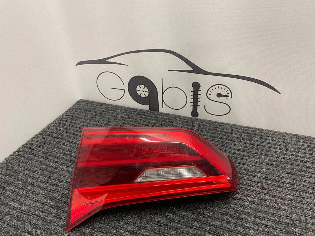 Tailgate rear/tail lights 7388950