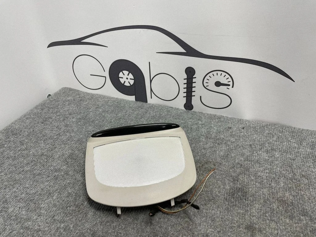 Tagaistmete valgustustuli – Mercedes-Benz ML-klass W166 (2012-2017)