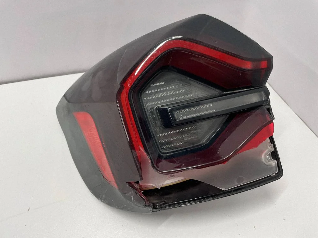 Lampa tylna w błotniku H3946304910