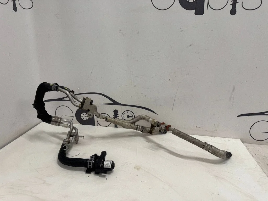 Engine coolant pipe/hose L1M37P055FAJ – Ford Explorer VI (2019-)
